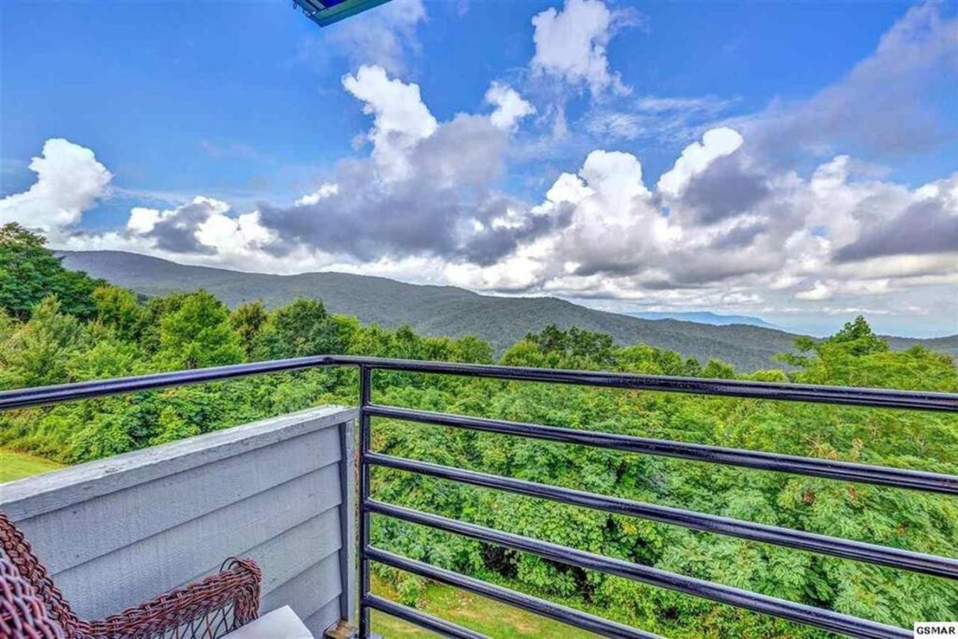Breathtaking Sunsets, Views, Pool, Heaven Awaits! Villa Gatlinburg Exterior photo